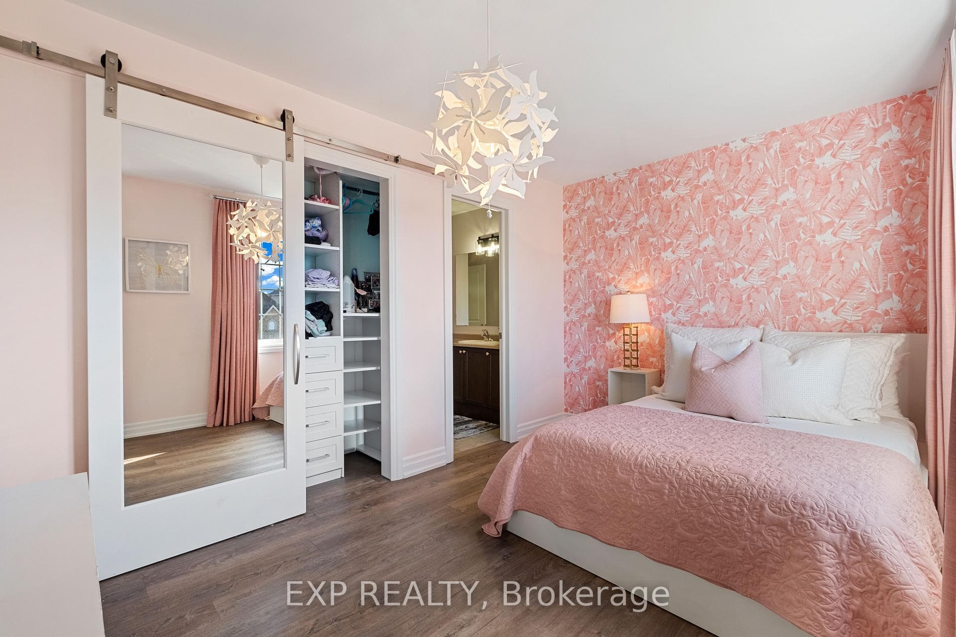 8 Wildflower Lane photo 22
