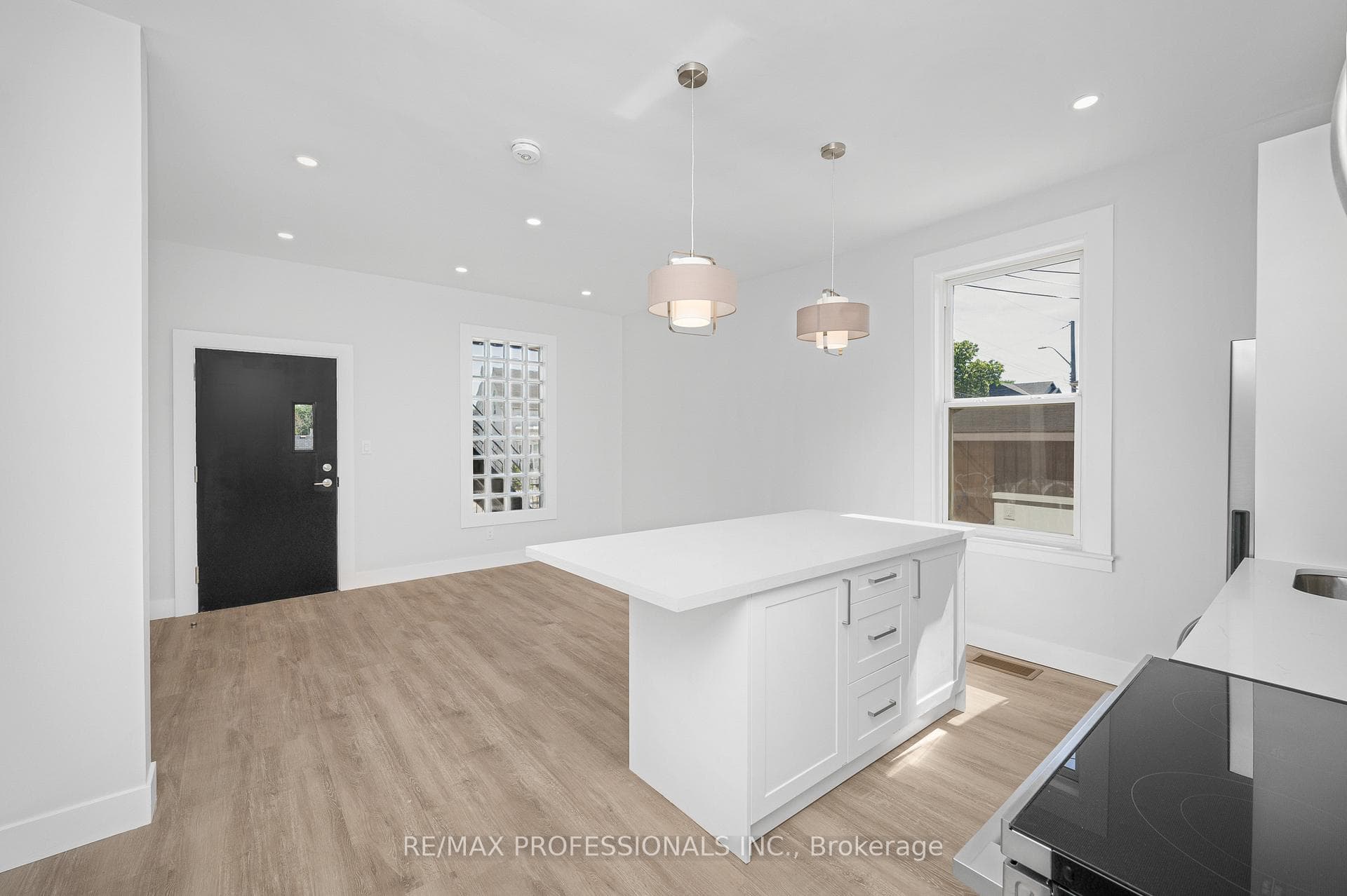 388 Wilson Street Unit #1 photo 6