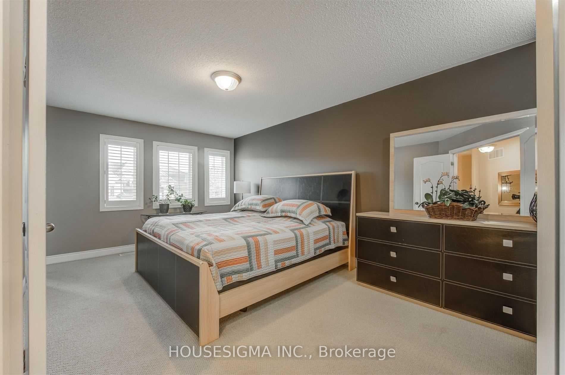 244 Tawny Crescent photo 16