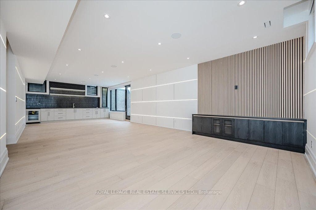 Recreation Room with a Wet Bar and Heated Floor