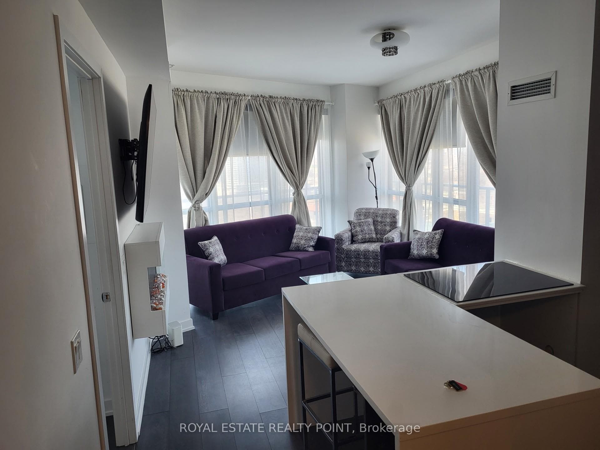 38 Iannuzzi Street Unit 2504 photo 18