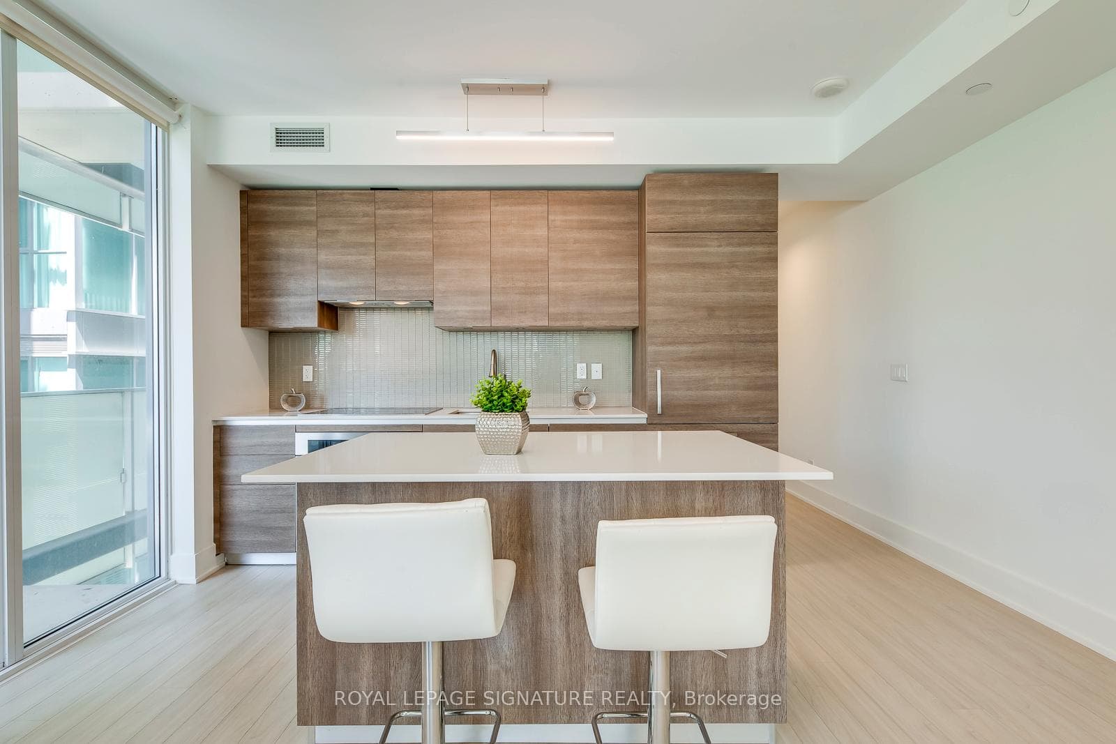 200 Bloor Street Unit 401 photo 10