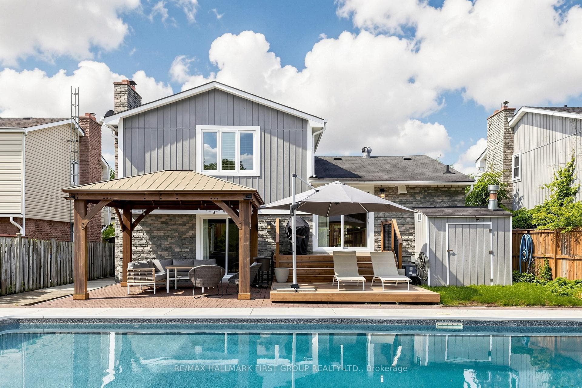 1746 Bronte Square photo 42