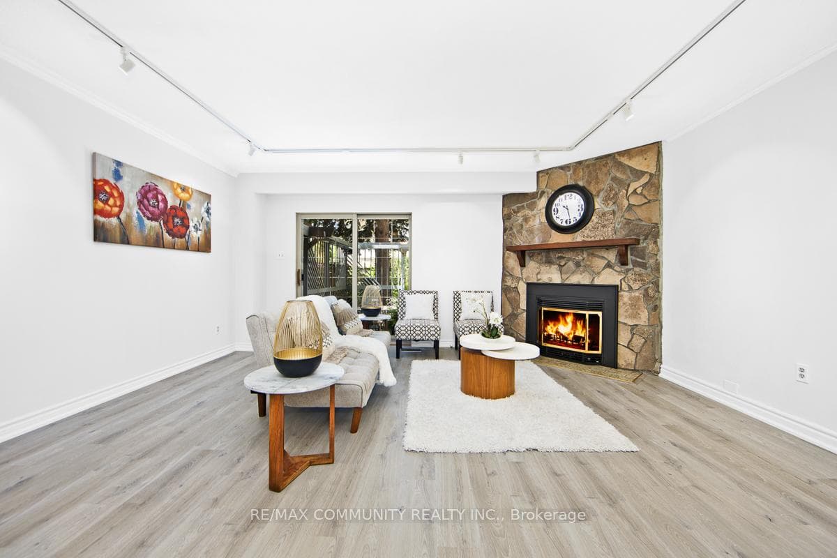 283 Braymore Boulevard photo 4