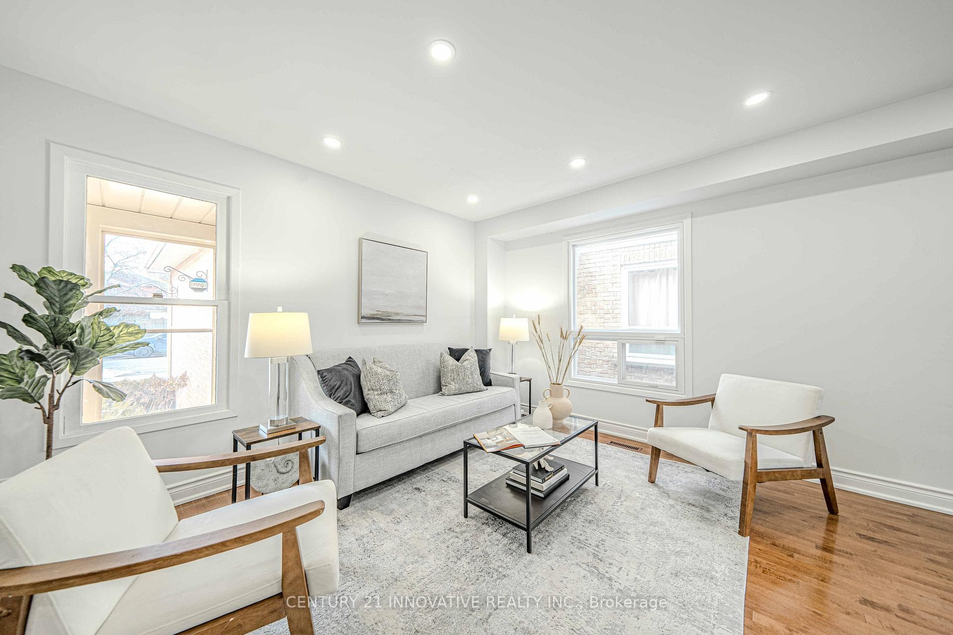 52 Humphrey Drive photo 4
