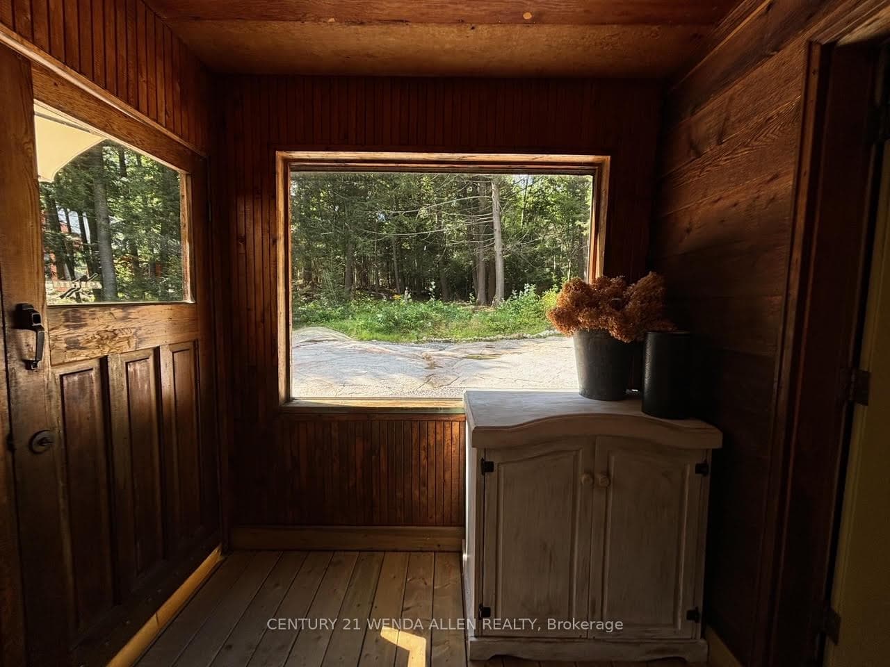 12 Treadlightly Drive photo 5