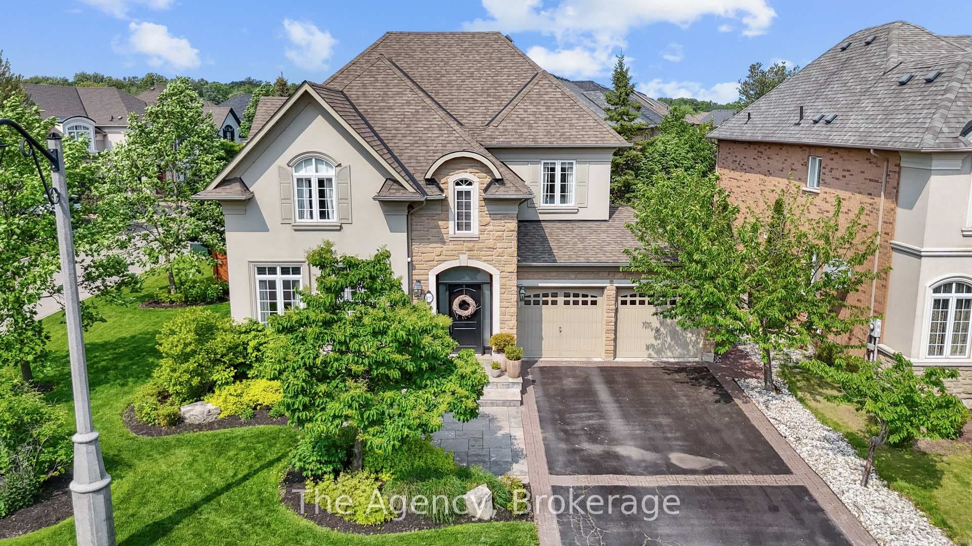 297 Fritillary Street photo 1