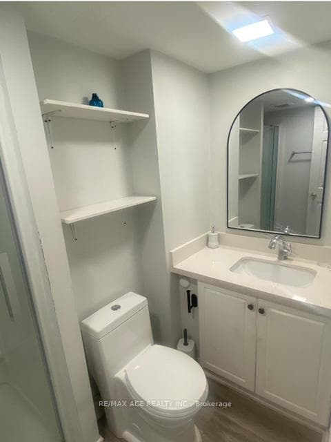 178 Ravenscroft Road Unit Bsmt photo 6