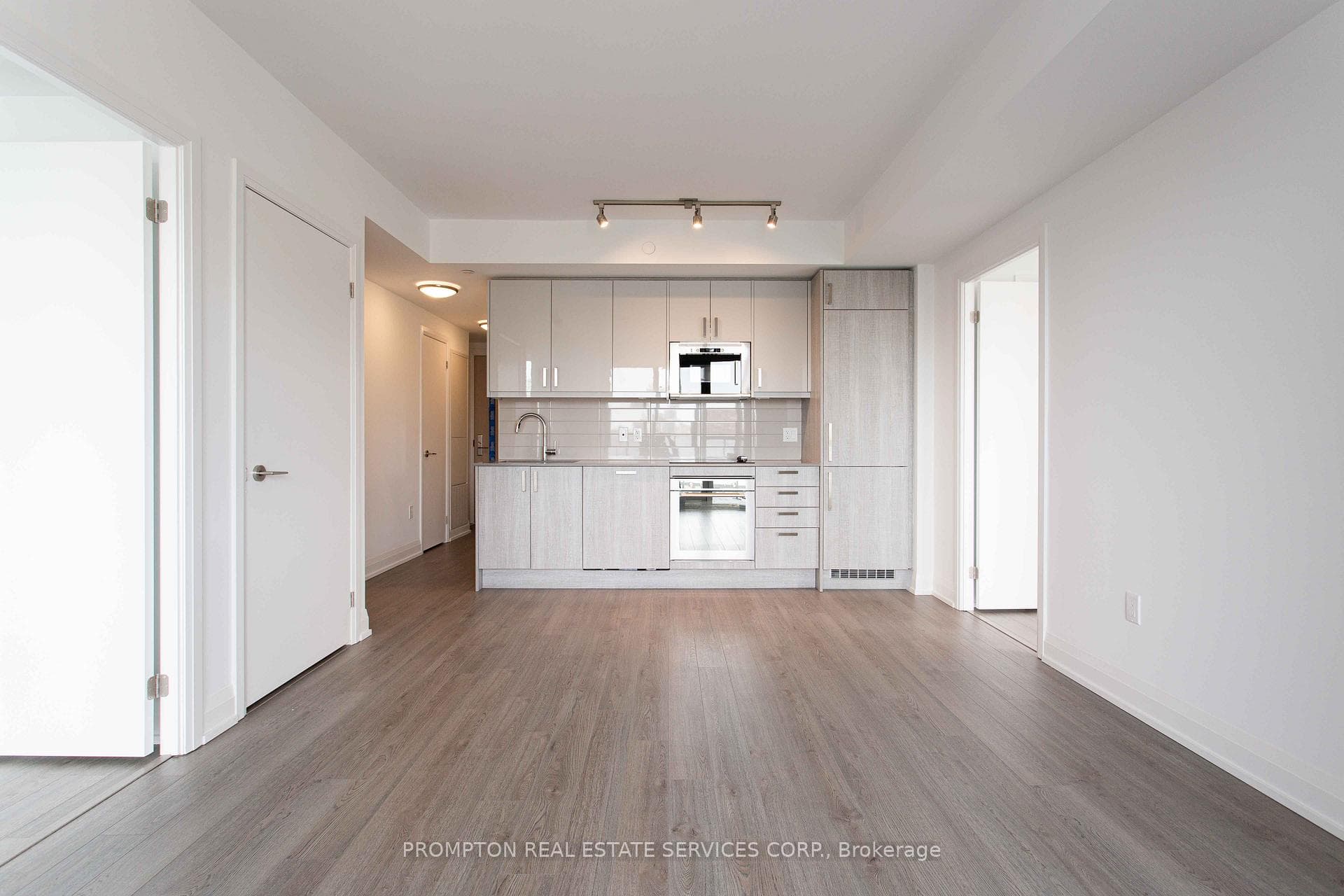 77 Mutual Street Unit 1808 photo 9