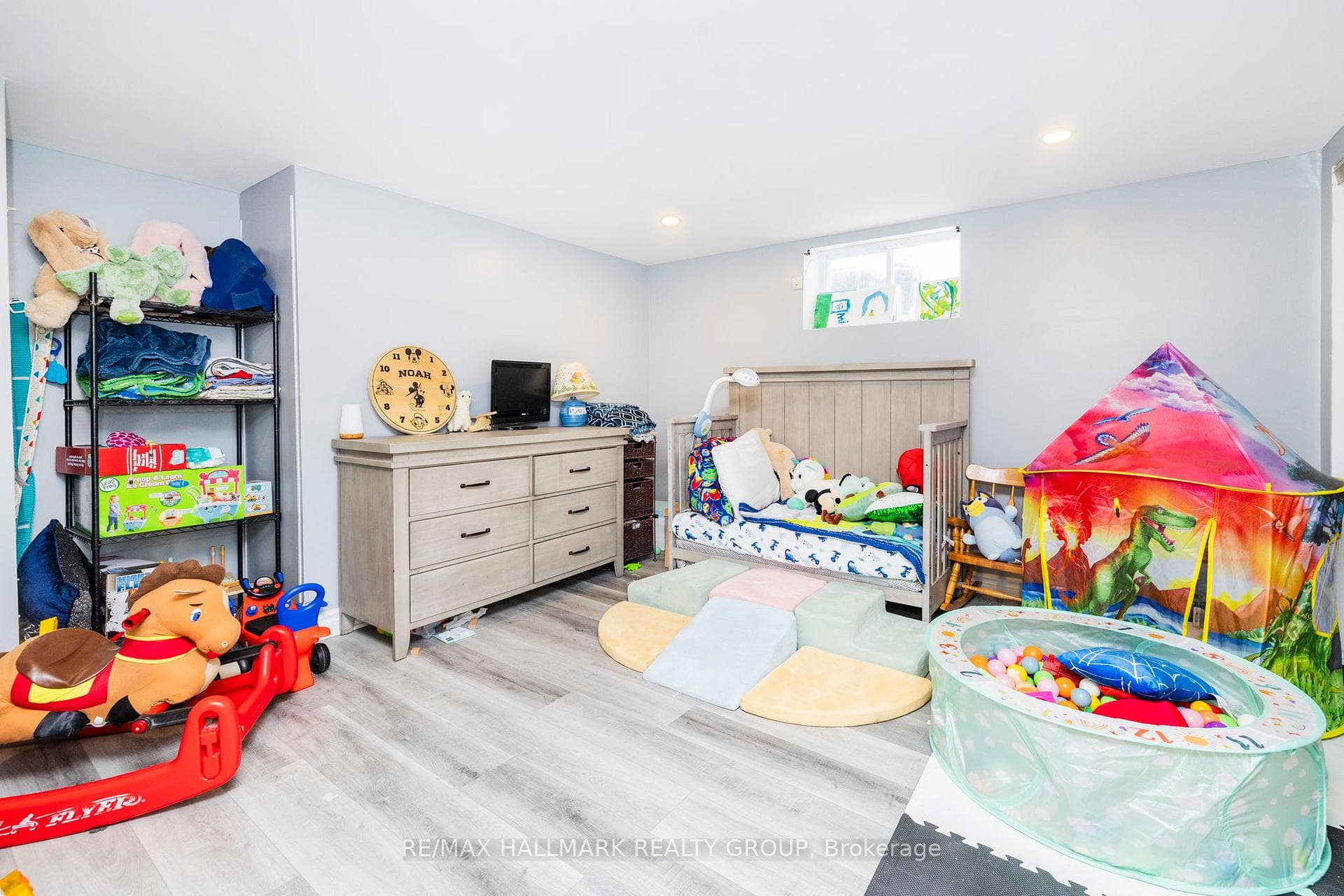1421 Talcy Crescent photo 47