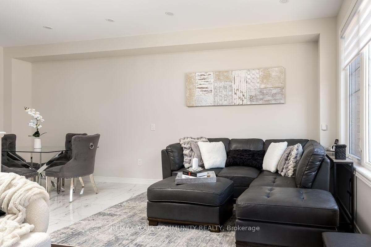 57 Davenfield Circle photo 14