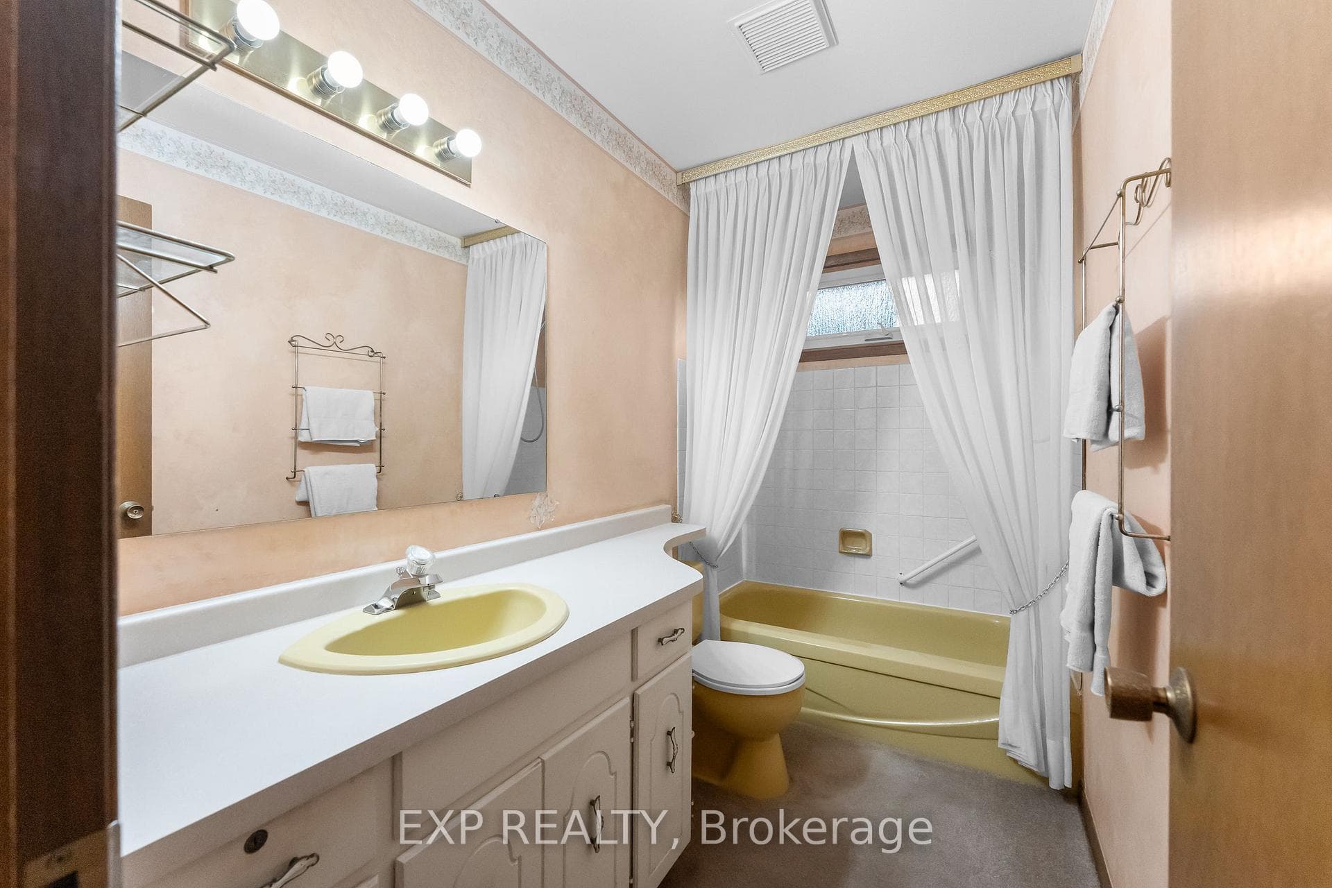 3776 Panama Court photo 20