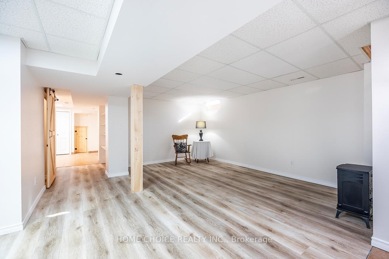 30 Edgerton Drive photo 33
