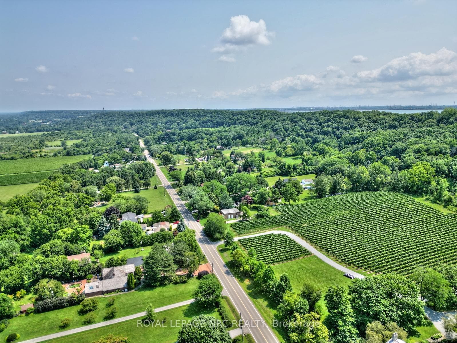 1750 York Road photo 40