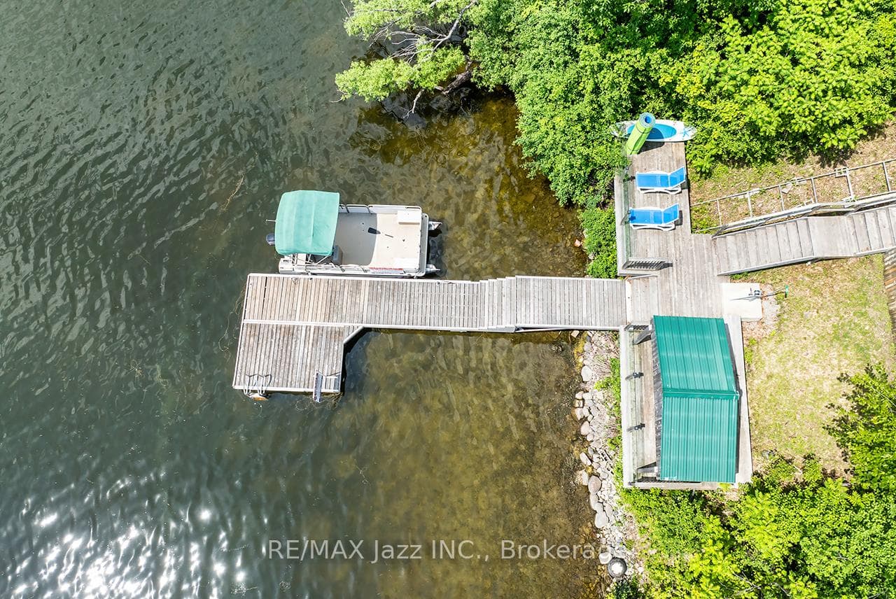 82 Cow Island photo 16