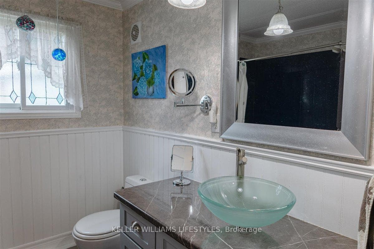 239 Southwind Court photo 8