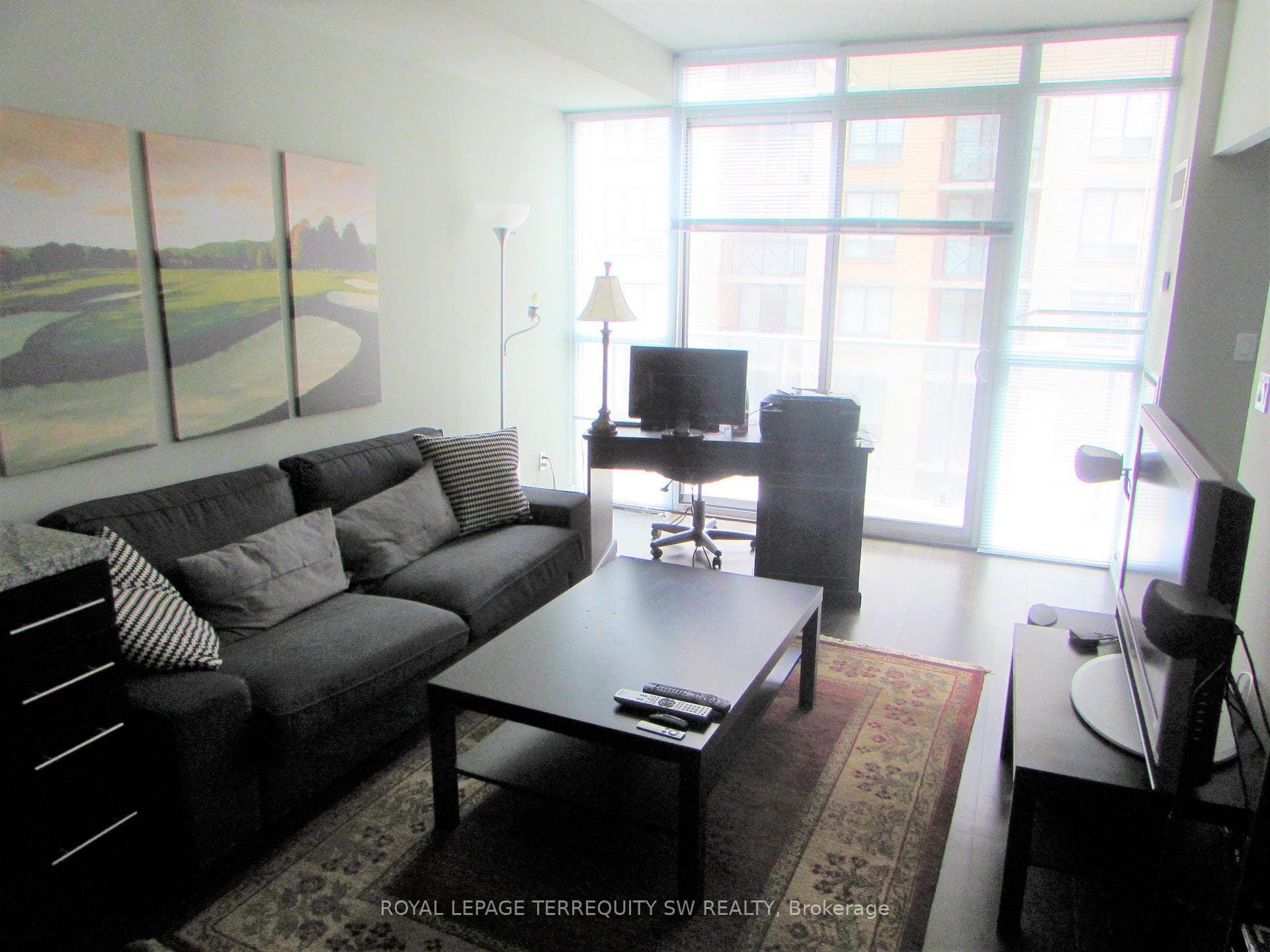 126 Simcoe Street Unit 1106 photo 3