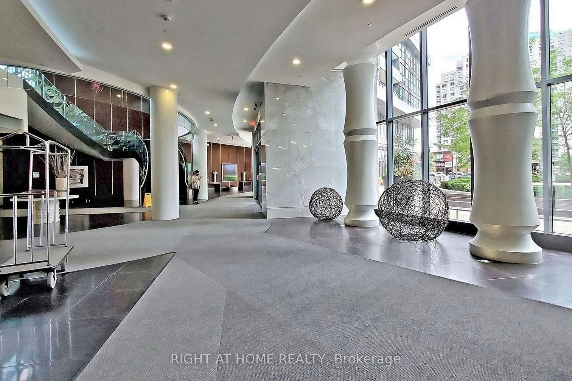 5162 Yonge Street Unit 202 photo 27
