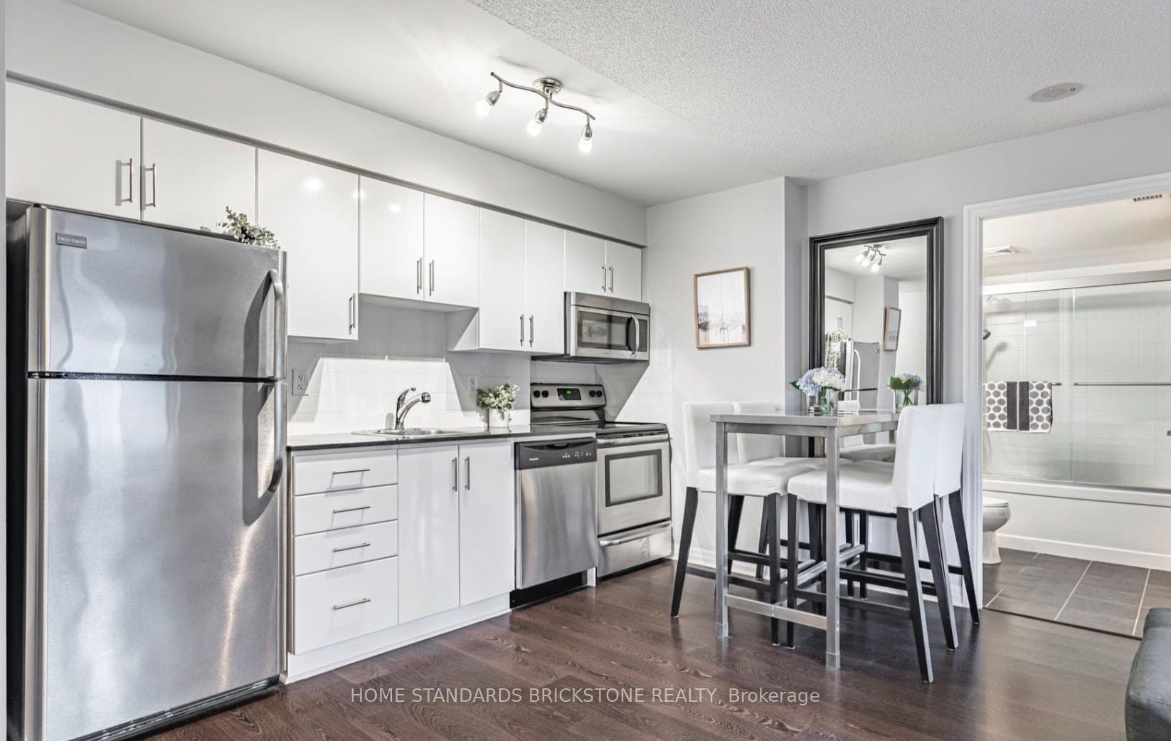 30 Herons Hill Way Unit 301 photo 6