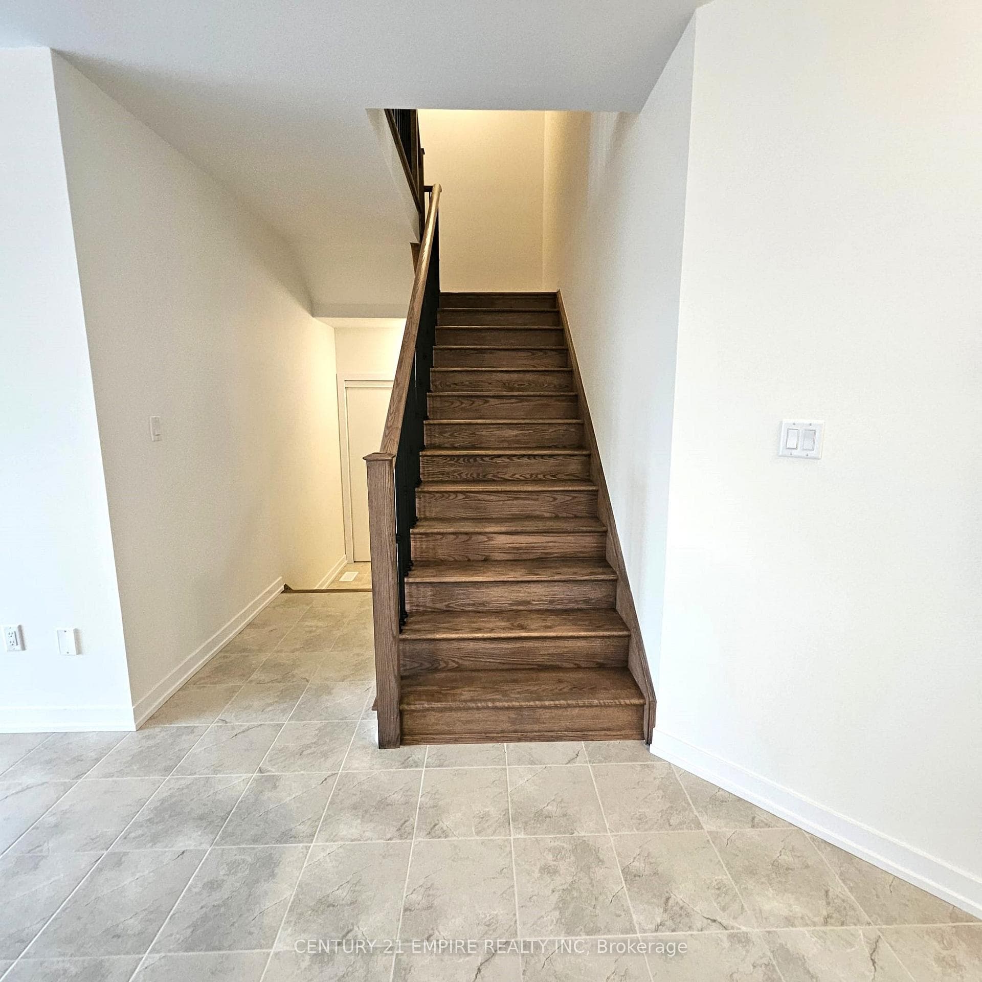 77 Monteith Drive photo 17