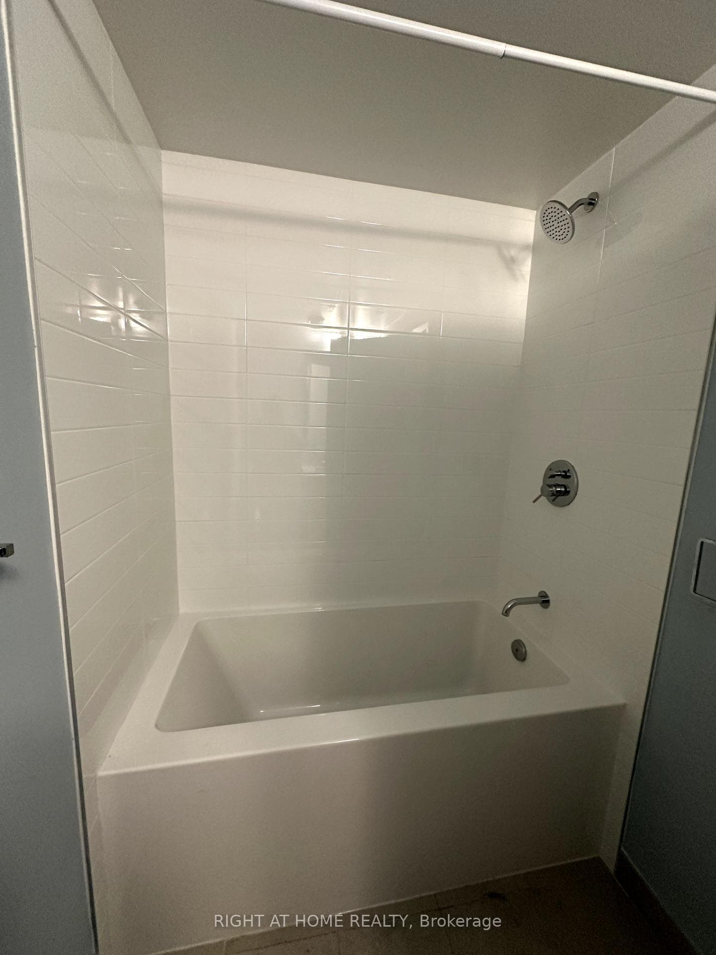 3005 Pine Glen Road Unit 202 photo 9