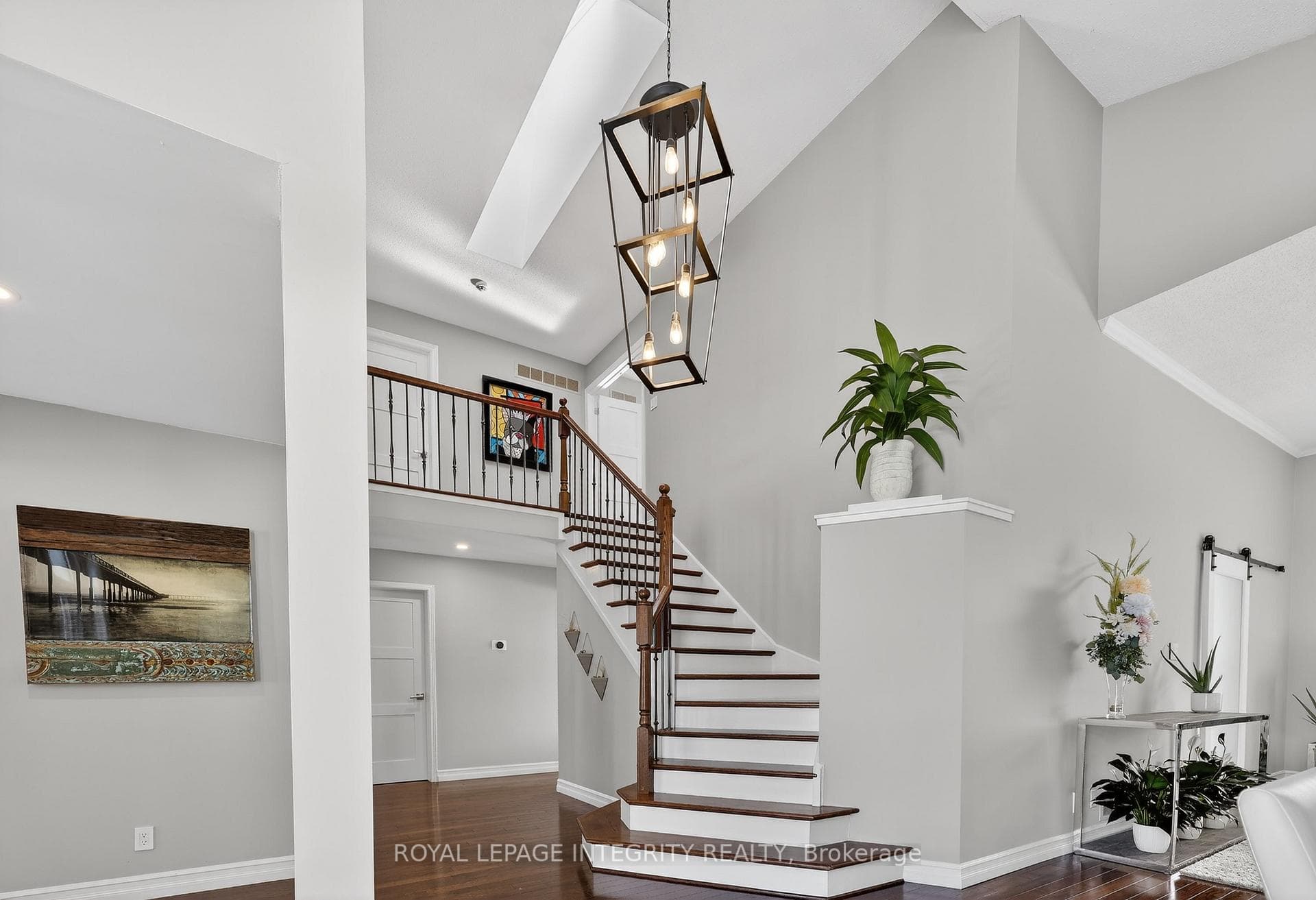 1380 Diane Crescent photo 23
