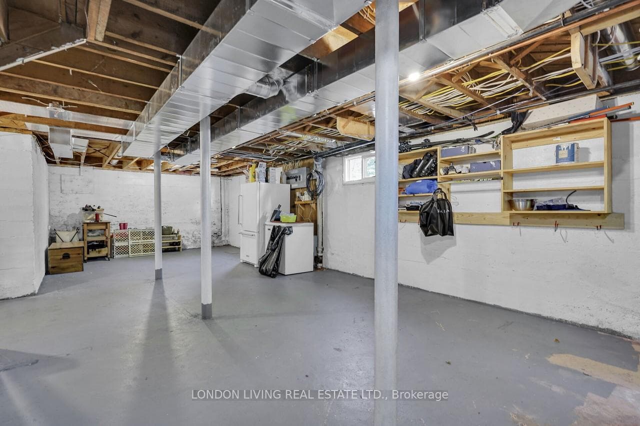 396 Wortley Road photo 30