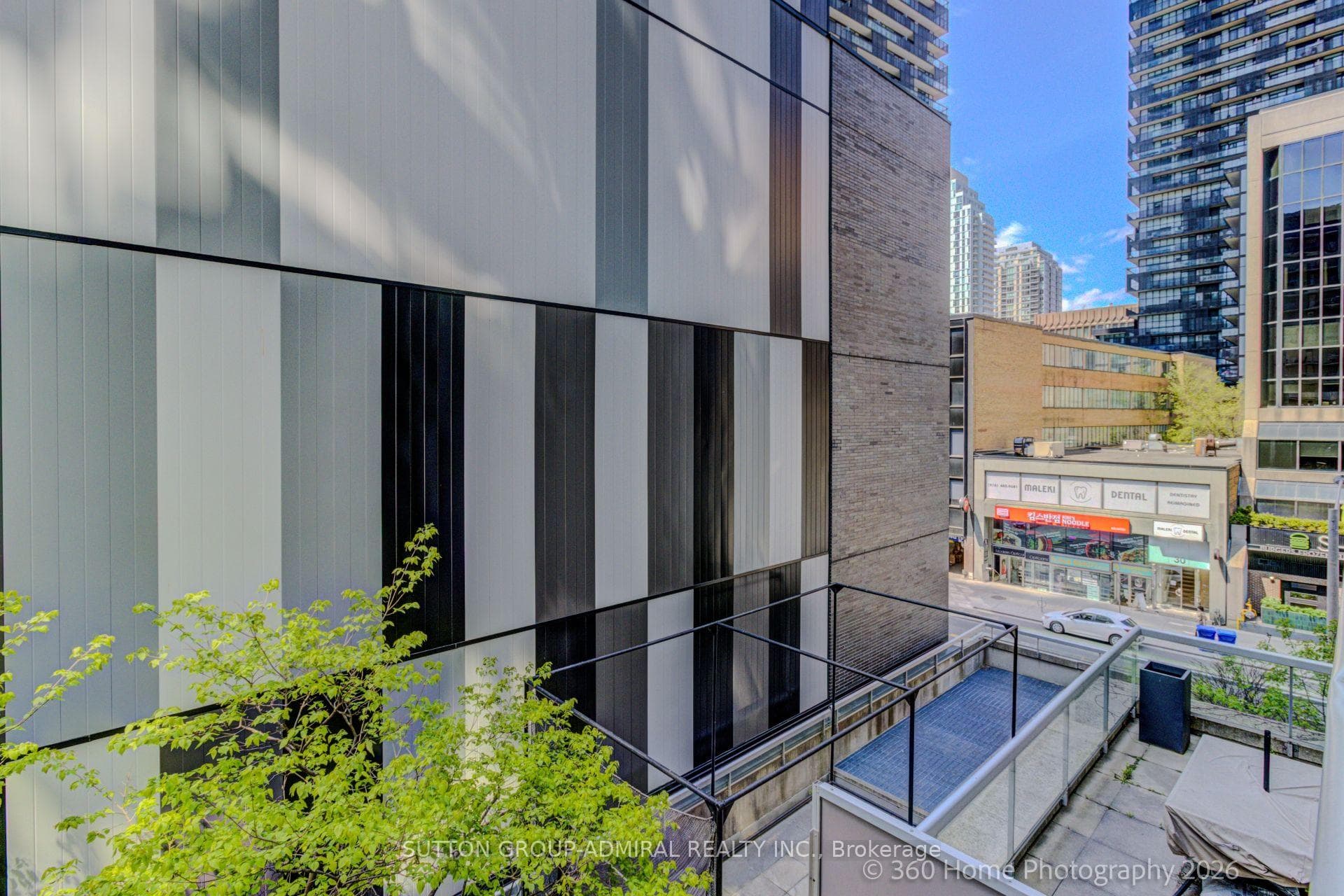 43 Eglinton Avenue Unit 501 photo 13