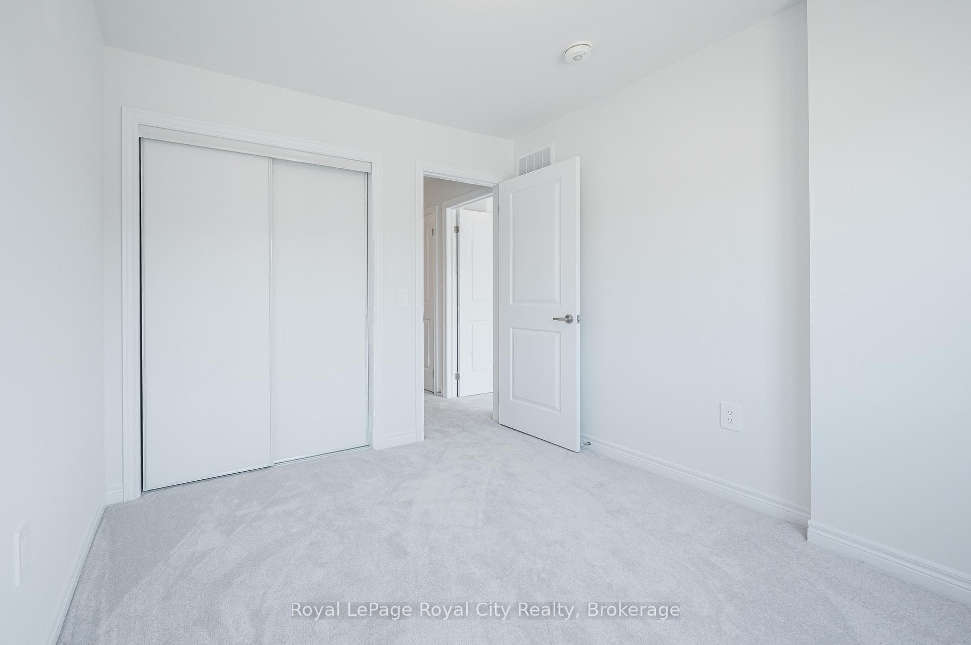 131 Edminston Drive photo 16