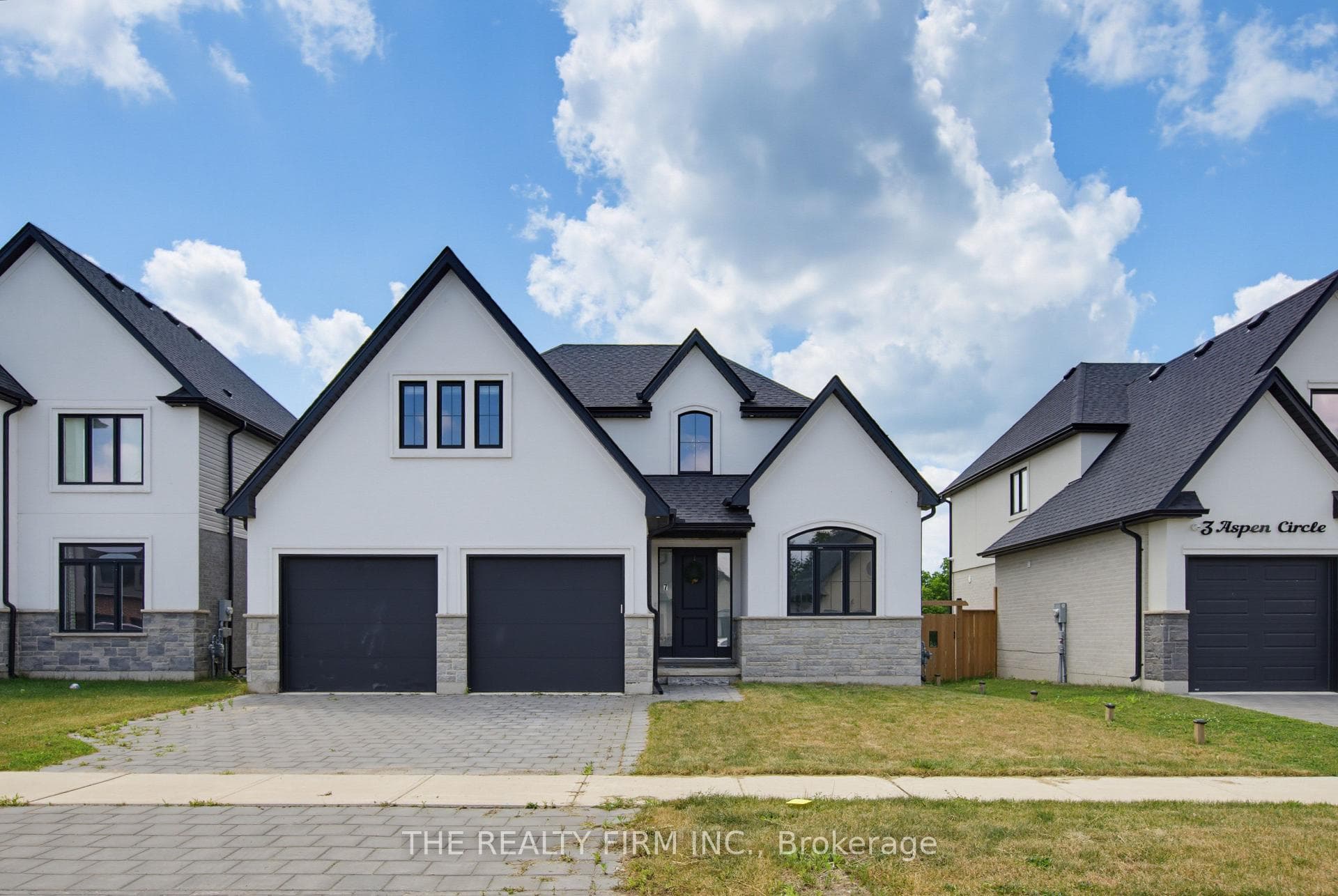 7 Aspen Circle photo 1