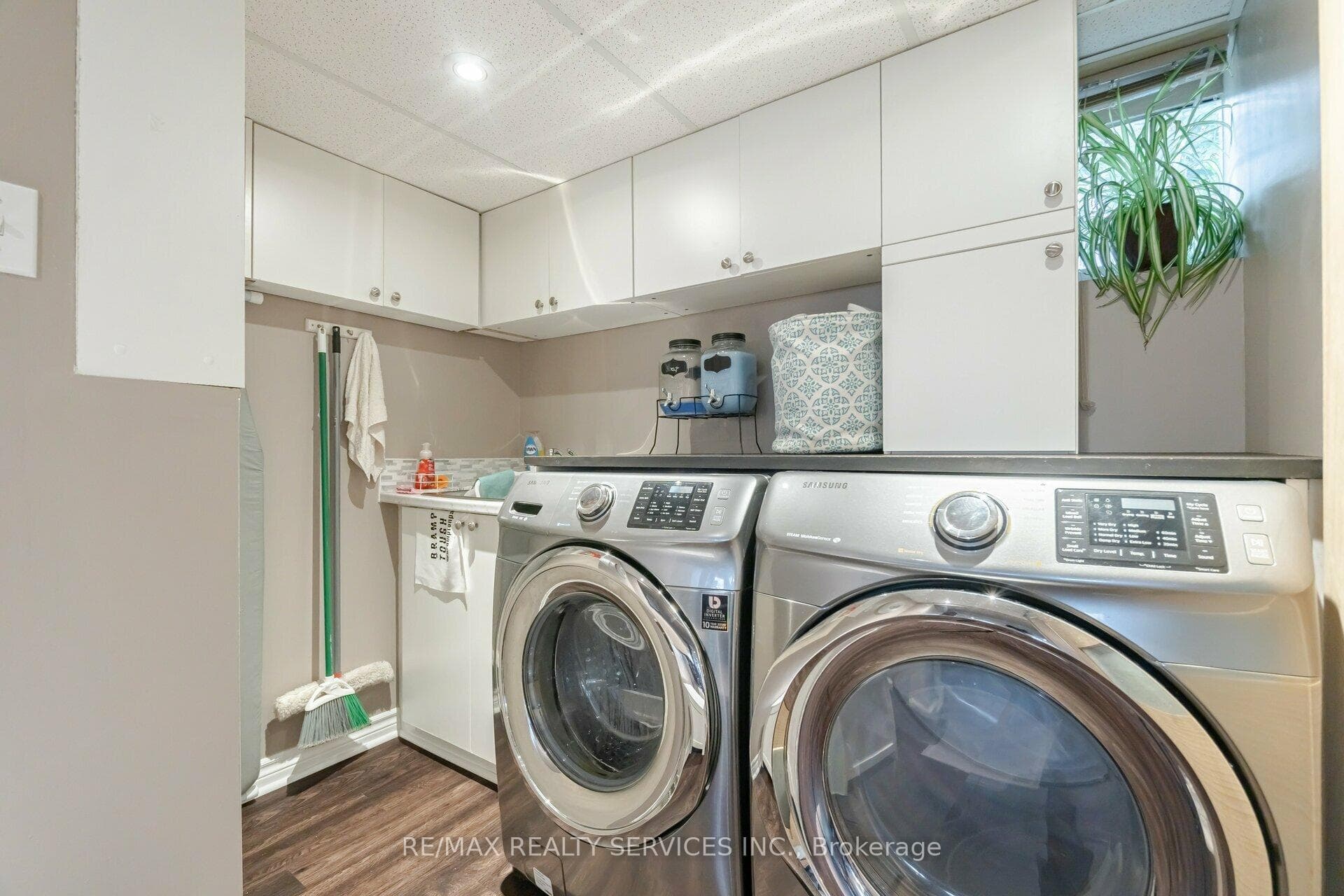 1 Ellendale Crescent photo 15