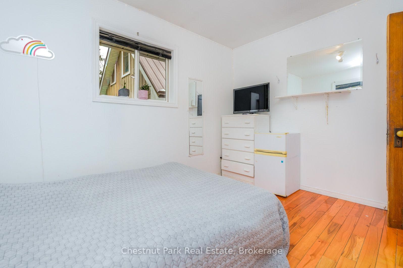 4 Parkside Avenue photo 12
