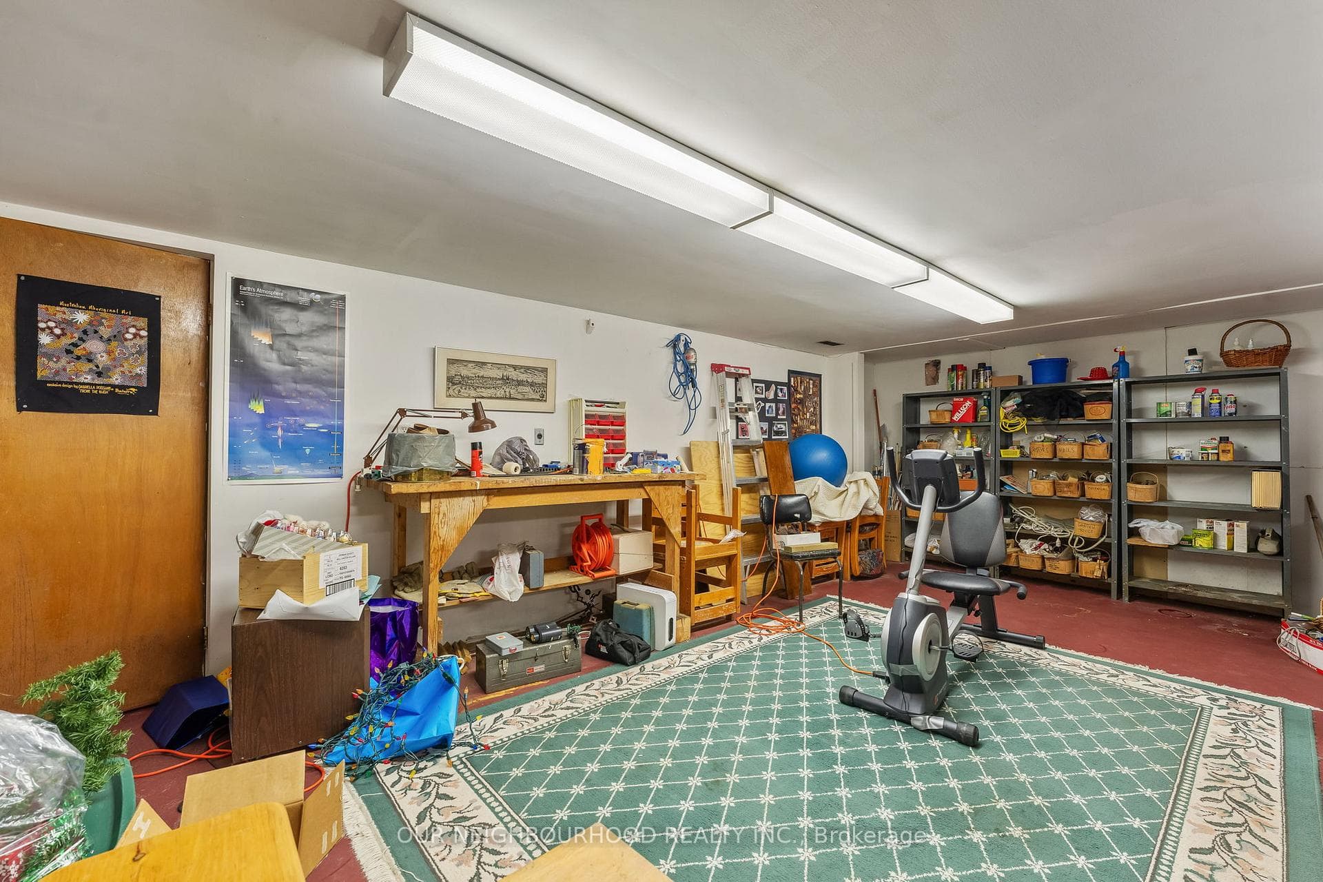 9 Perry Avenue photo 27