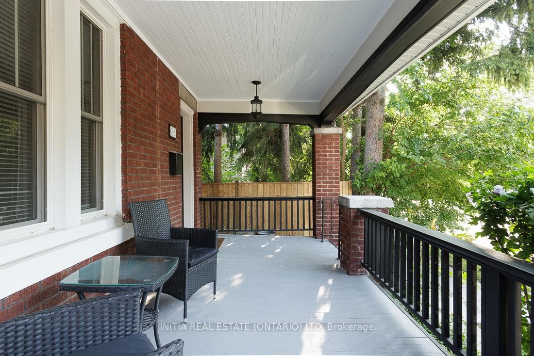 14 Carlton Avenue photo 5
