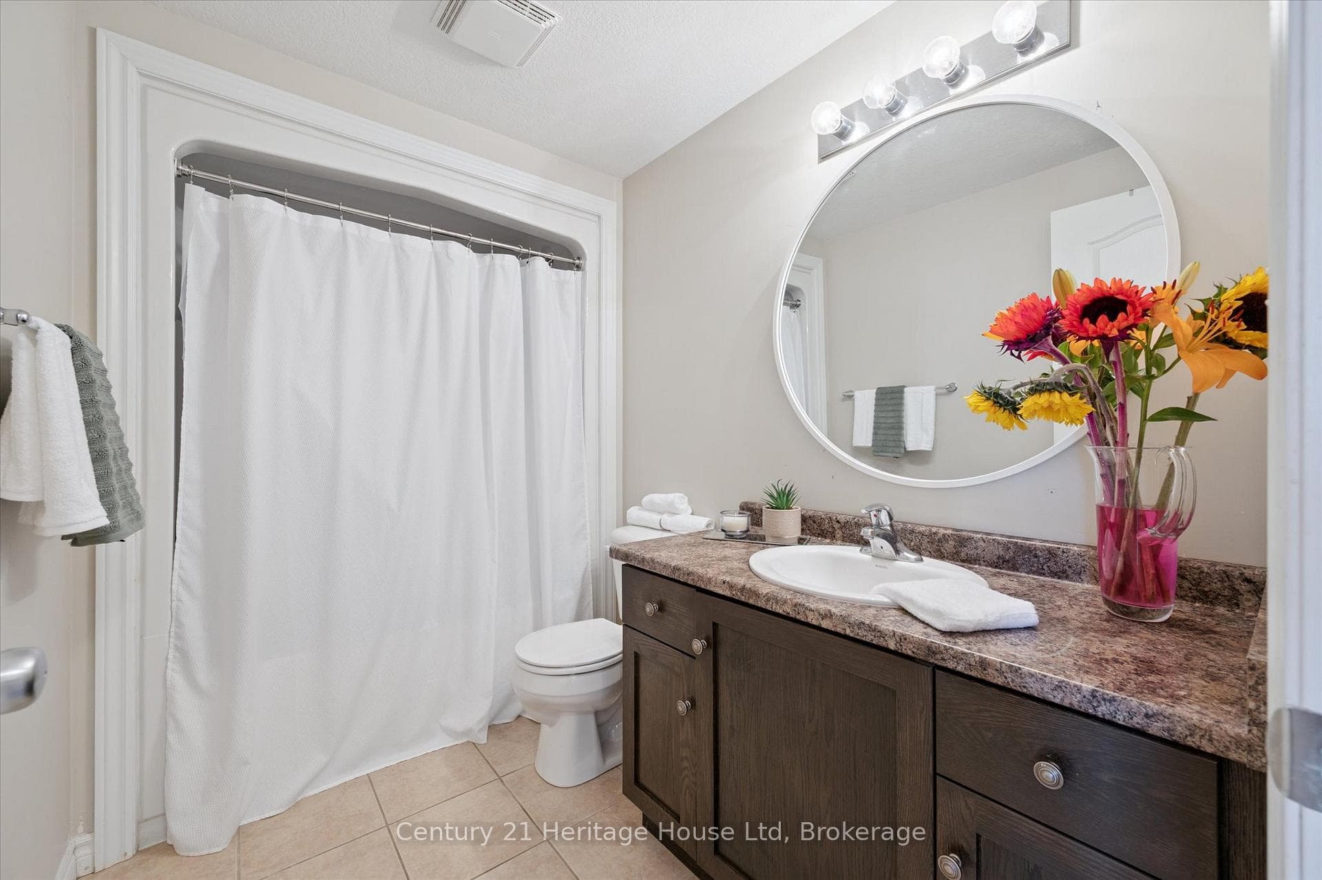 122 Creighton Avenue photo 24