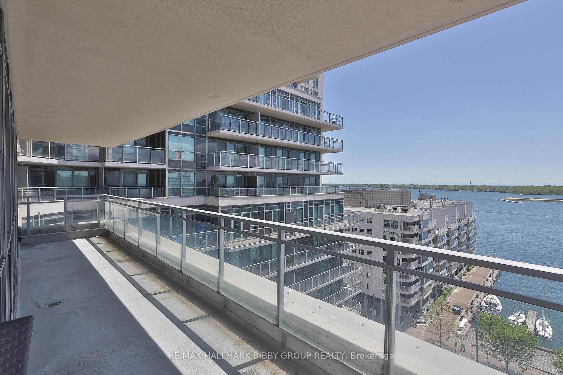 410 Queens Quay Unit 1103 photo 32