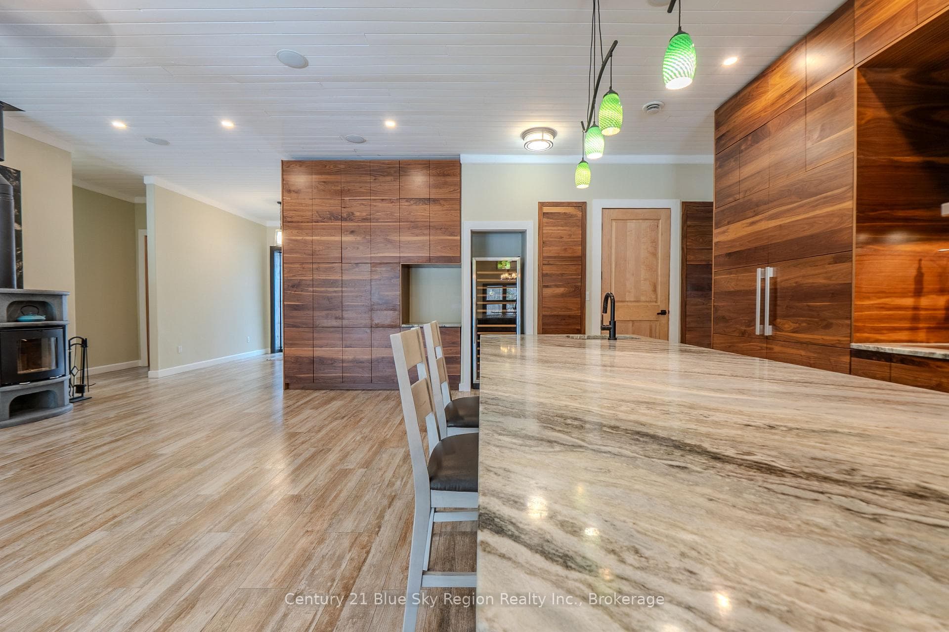 79 Hillcrest Road photo 15