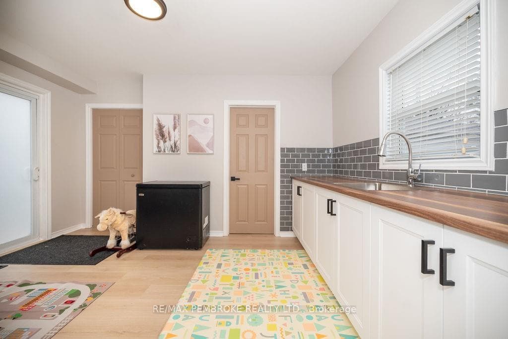240 IRVING Street photo 13