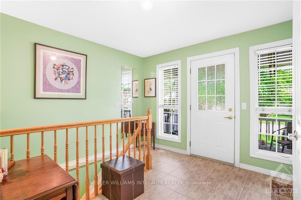 1004 ADA BARRINGTON photo 3