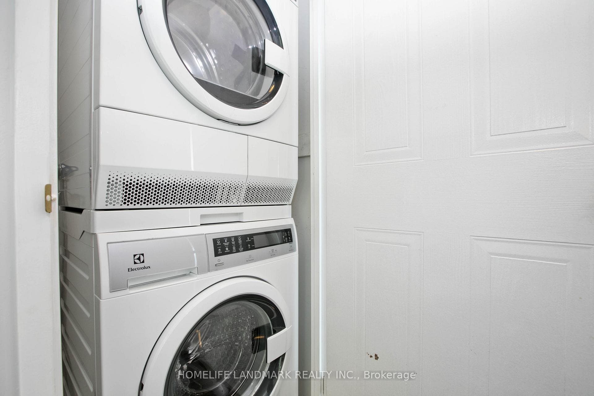 238 Doris Avenue Unit 2006 photo 17