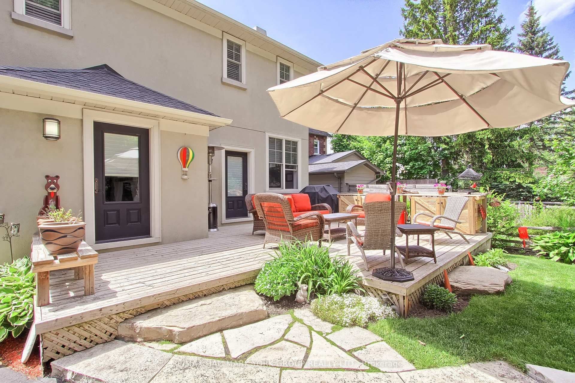 105 Wells Street photo 29
