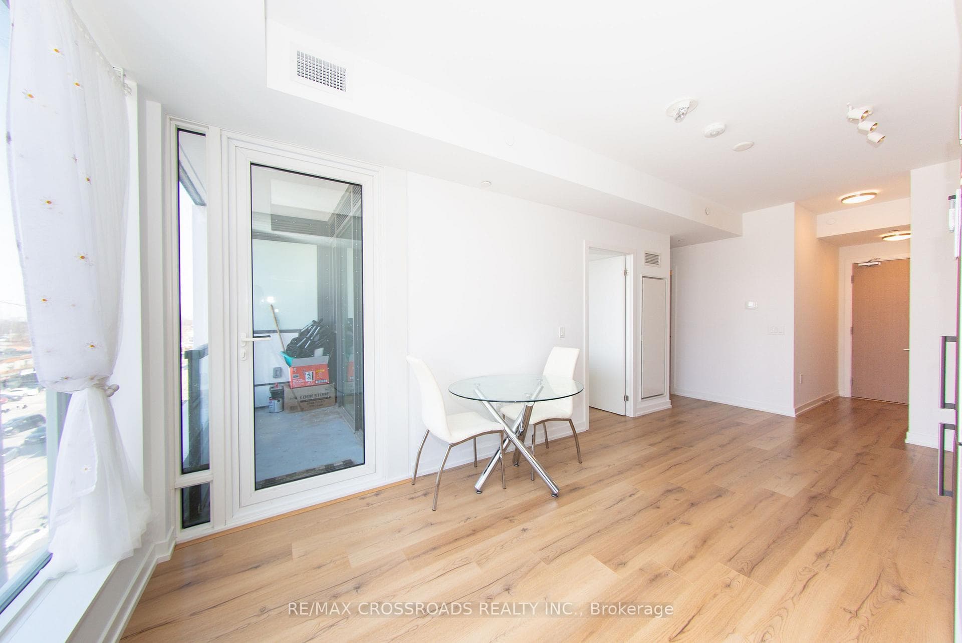 1195 The Queensway N/A Unit 406 photo 13