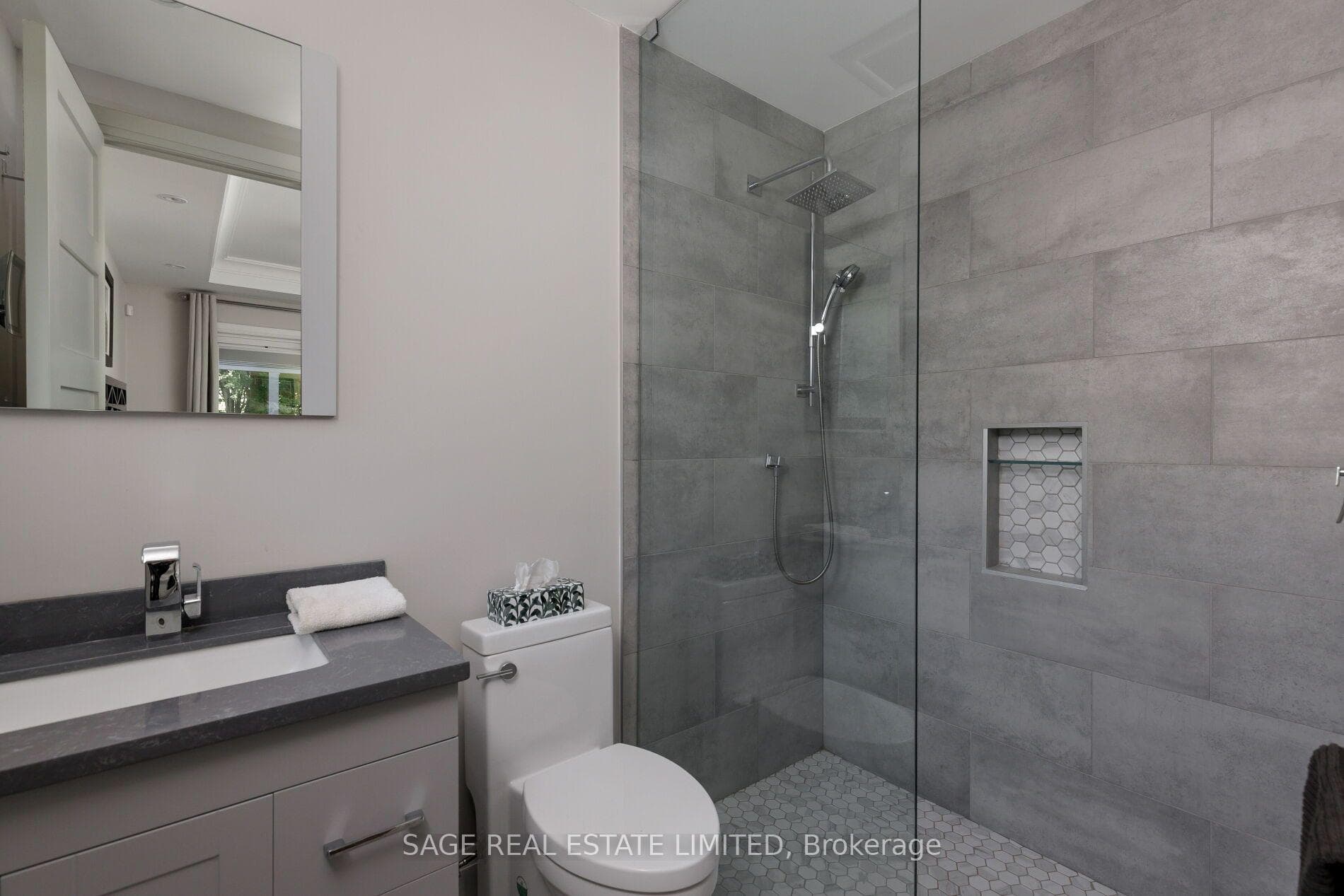 5 Blair Athol Crescent photo 24