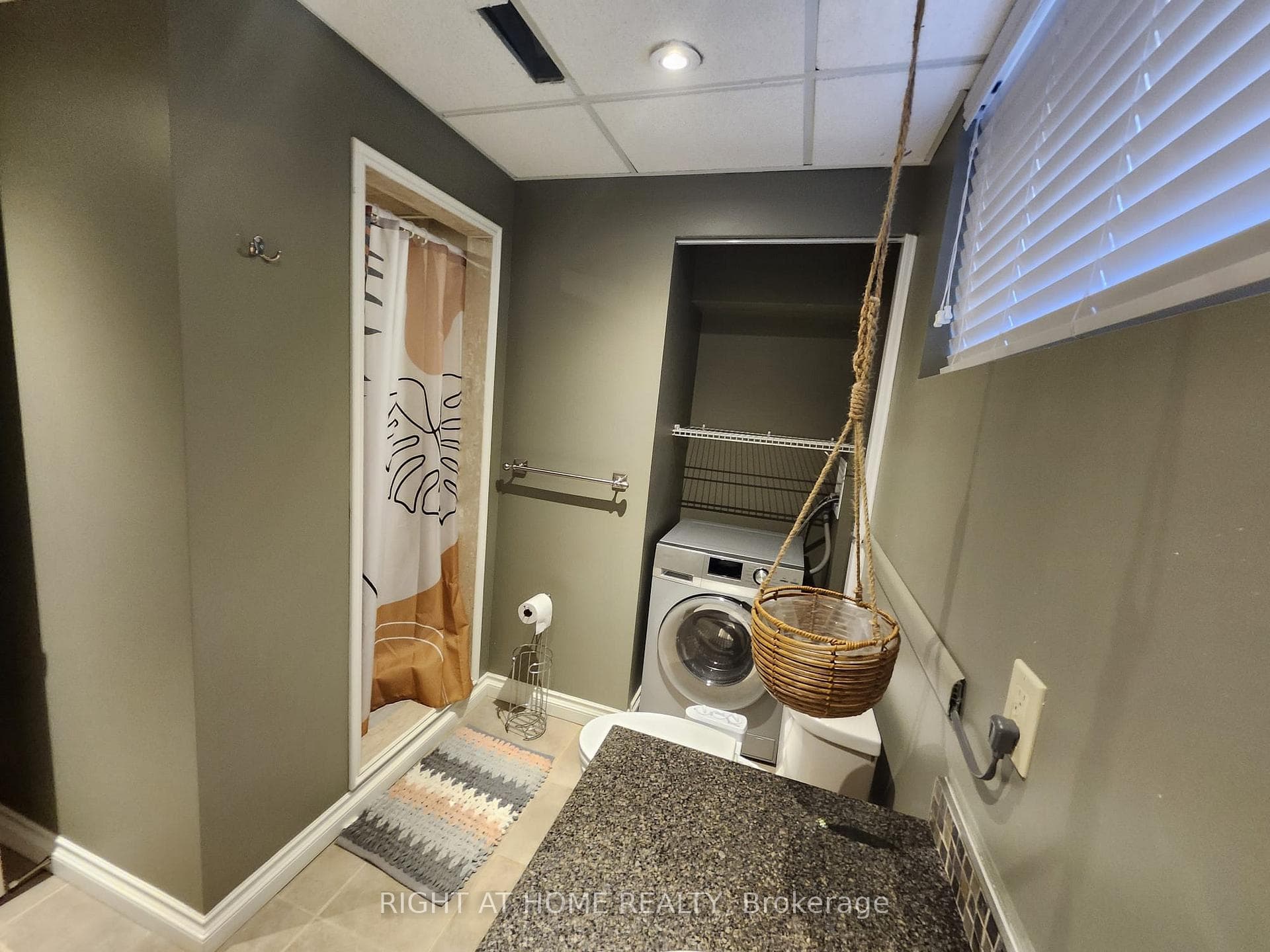 13290 Keele Street photo 27