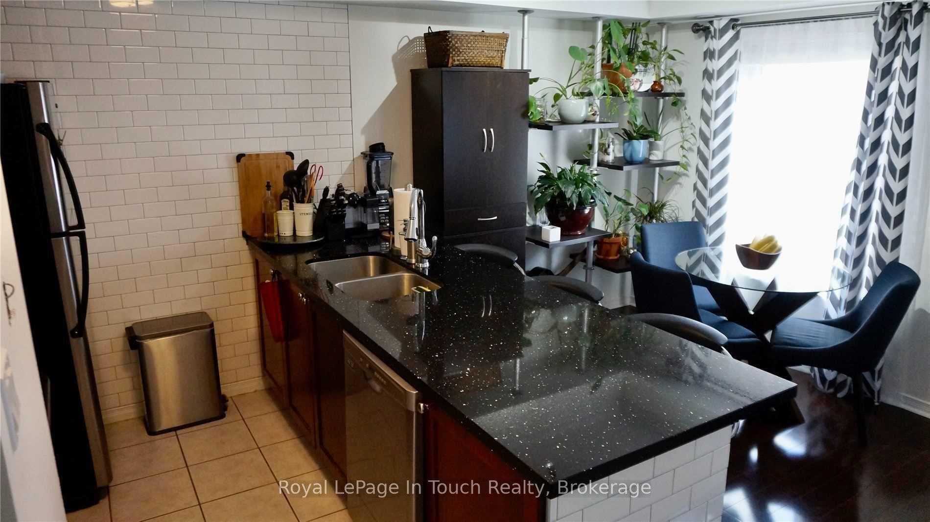 50 Western Battery Road Unit 912 photo 8