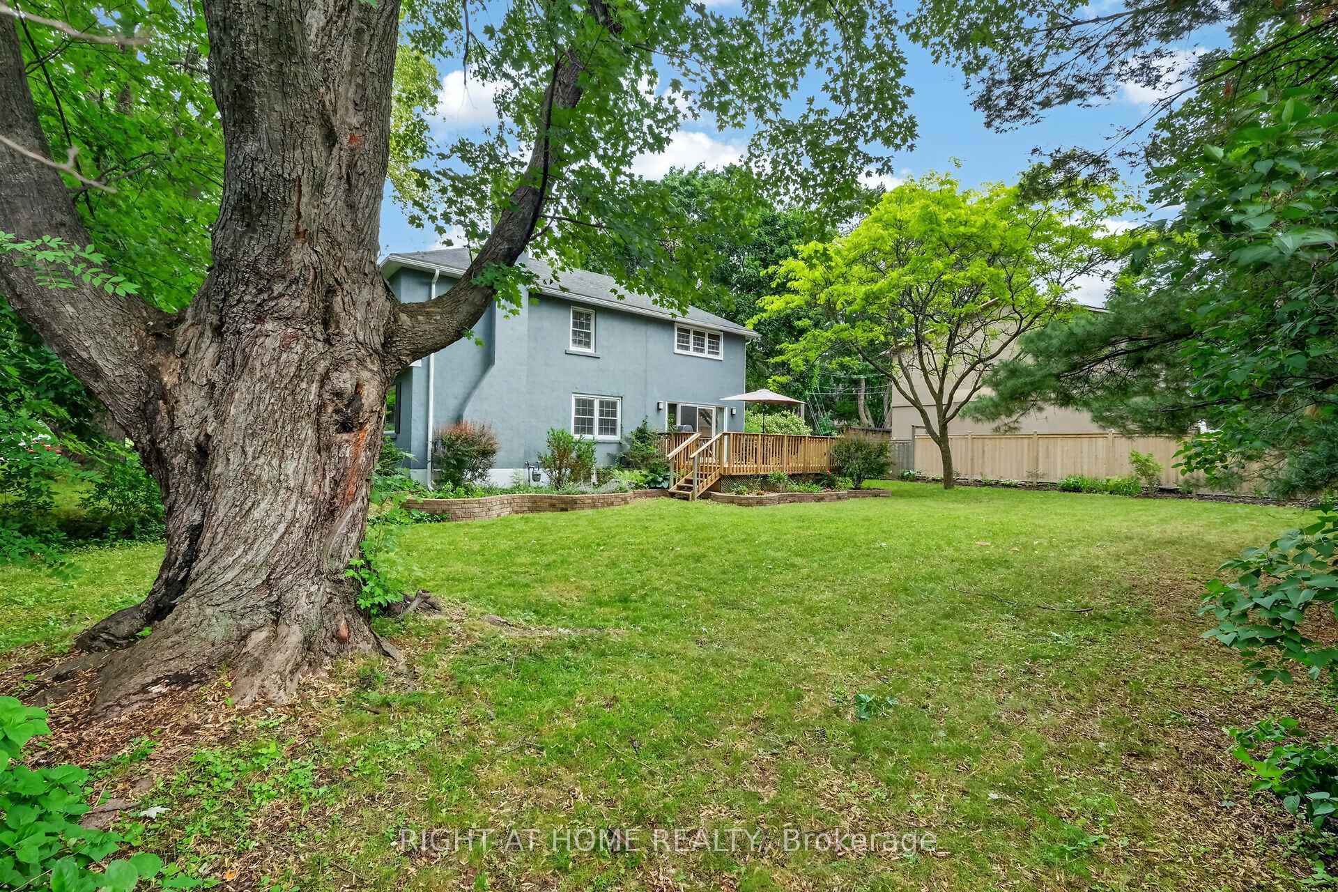 949 Kingsmere Avenue photo 35