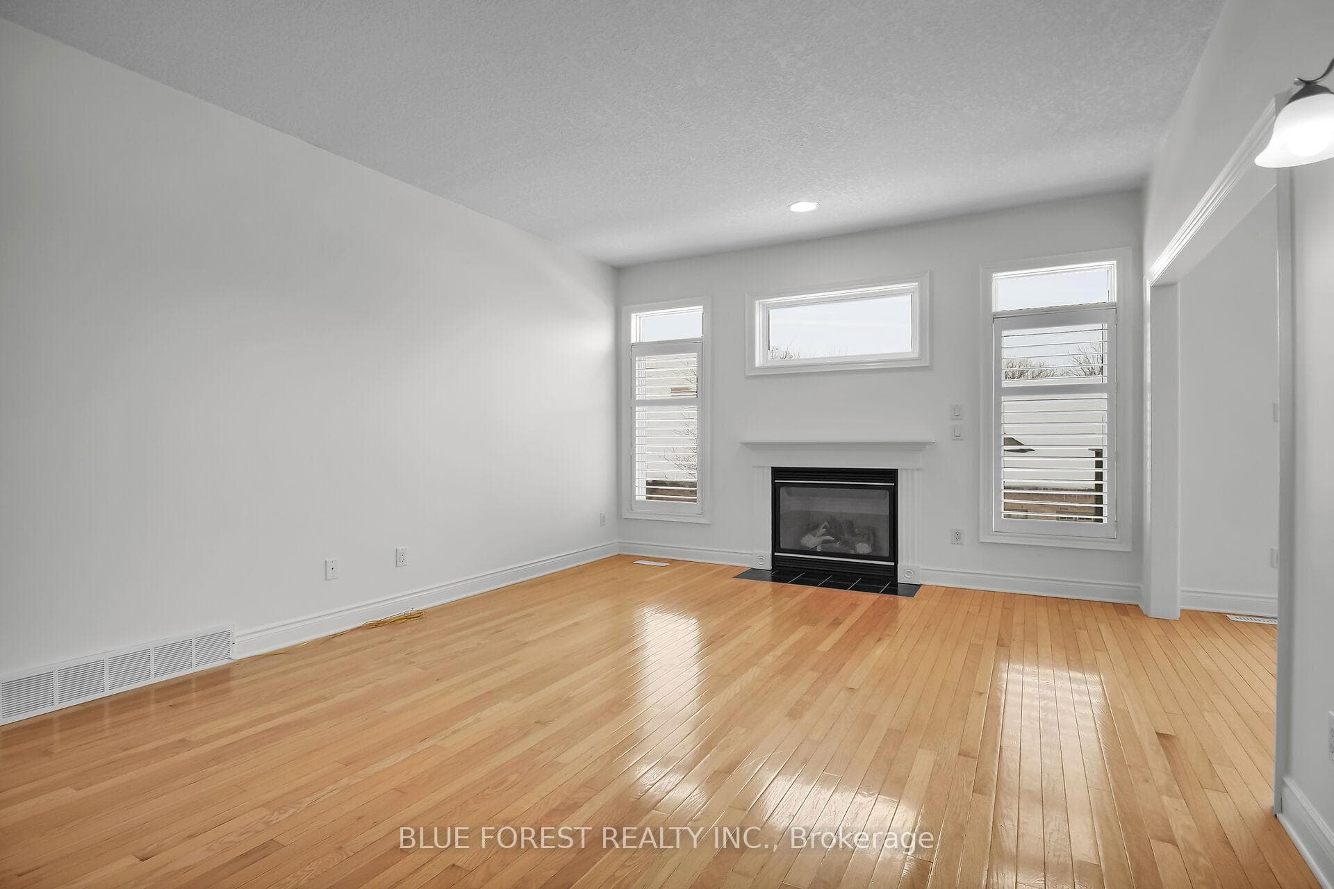 578 Mcgarrell Place Unit 17 photo 12