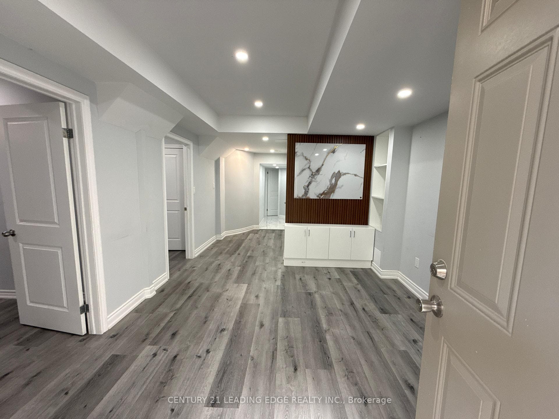 11 Northern Breeze Crescent Unit Lower photo 3
