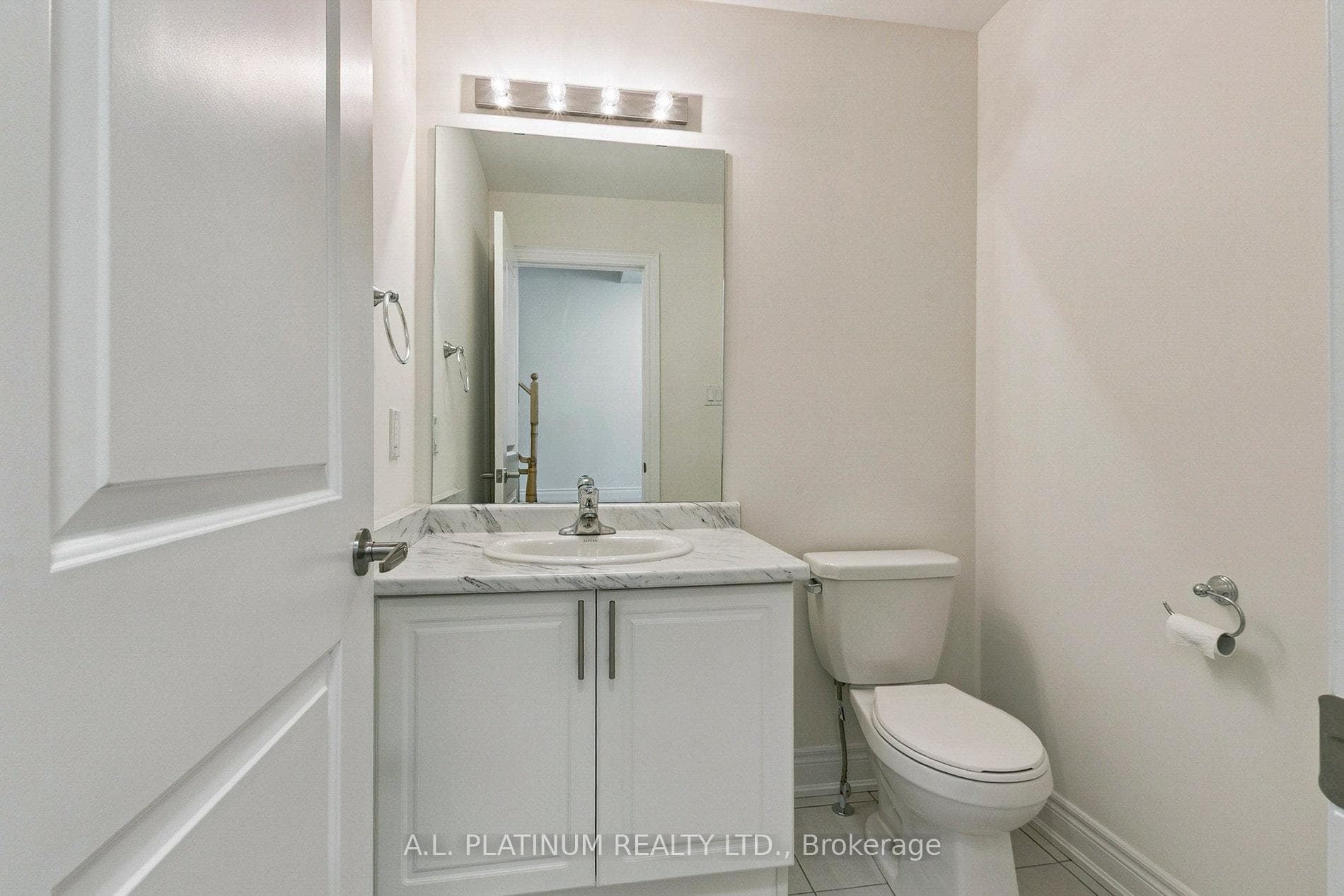 32 Kingsville Lane photo 39