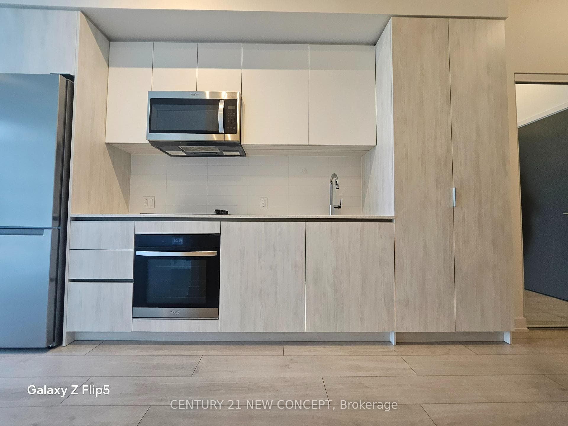 5858 Yonge Street Unit 201 photo 4
